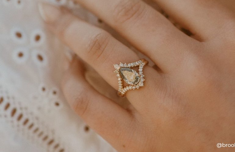 A Guide To Fancy Colored Engagement Rings Cover