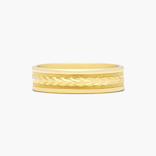 18k Yellow Gold Arrow Design Comfort Fit Wedding Band