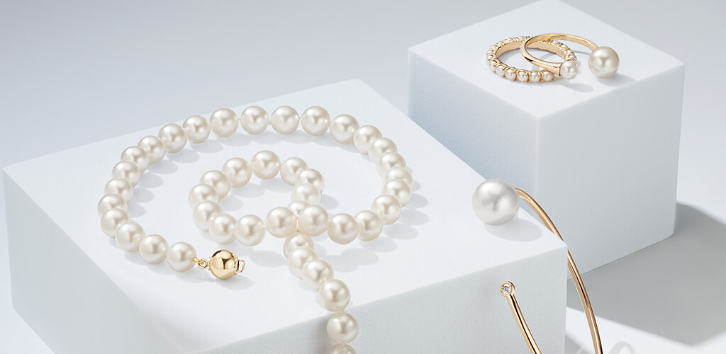 Discover The June Birthstone Pearl